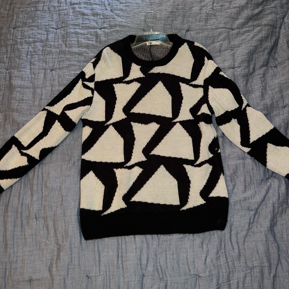 Zara sweater size L